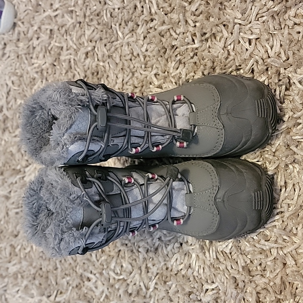 Columbia snow boots Youth Size 2